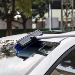 Navaris Telescopische Autowasborstel - Watergevoerde Wasborstel Voor Auto's En Ramen Met Uitschuifbare Lange Handgreep En Zachte Haren - Blauw 11 Navaris Telescopische Autowasborstel - Watergevoerde Wasborstel Voor Auto's En Ramen Met Uitschuifbare Lange Handgreep En Zachte Haren - Blauw -Schoonmaakproducten Winkel 1200x1200 413