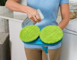 Mediashop Hurricane Floating Mop Elektrische Dweil - Oplaadbare Vloerwisser Voor Dweilen, Schrobben En Boenen - Met 2x 3 Microvezelpads 32 Mediashop Hurricane Floating Mop Elektrische Dweil - Oplaadbare Vloerwisser Voor Dweilen, Schrobben En Boenen - Met 2x 3 Microvezelpads -Schoonmaakproducten Winkel 1200x947